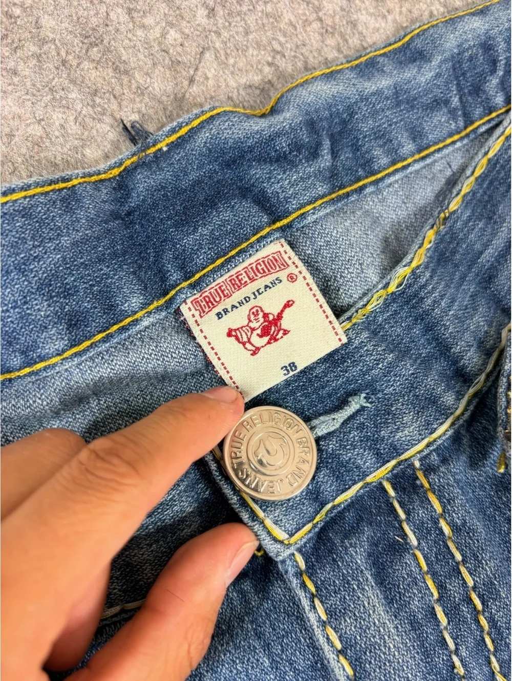 True Religion straight baggy blue jeans size 38x32